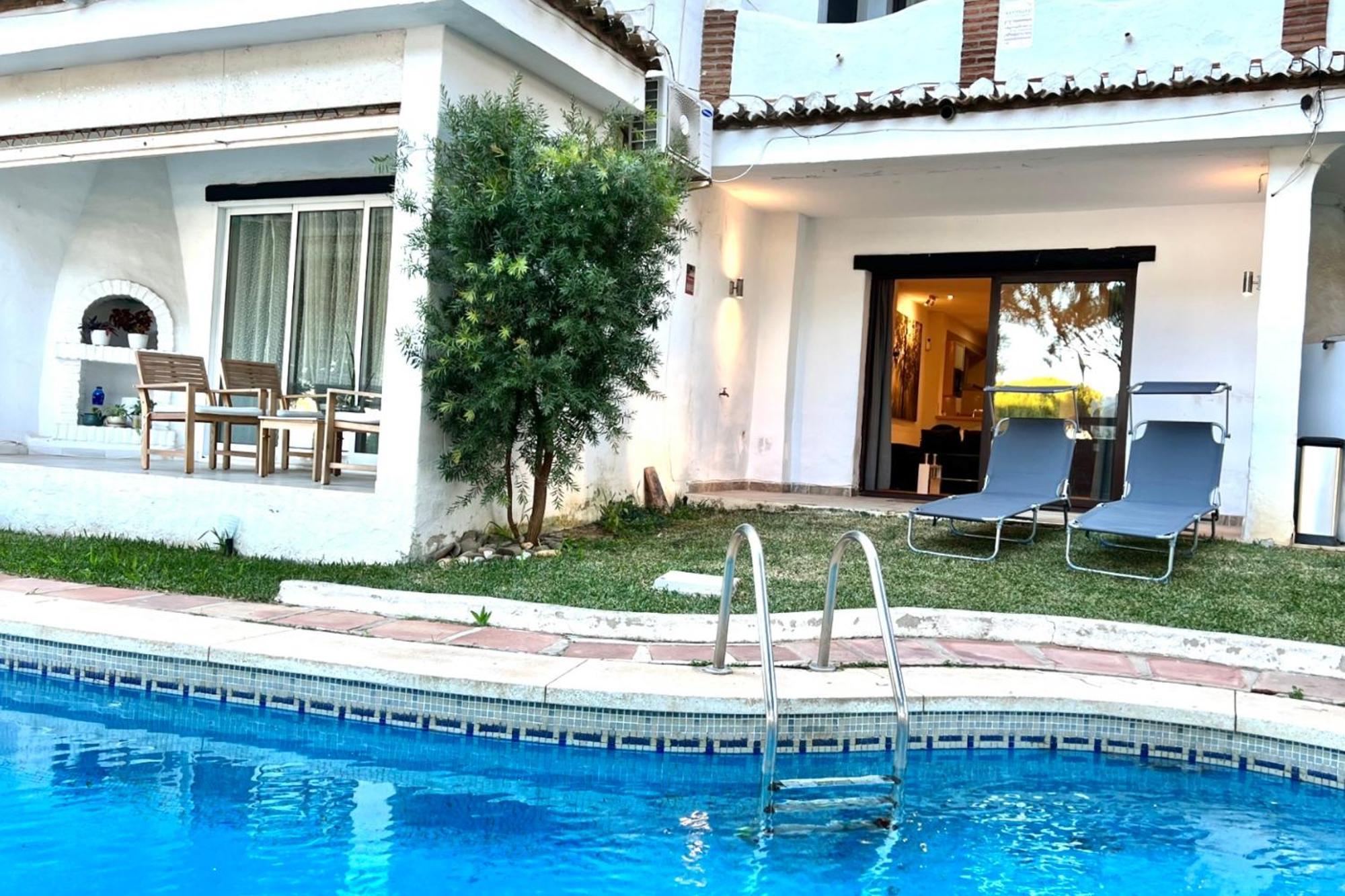 Mijas Costa - Beachside Apartment-B Sitio de Calahonda Exteriér fotografie
